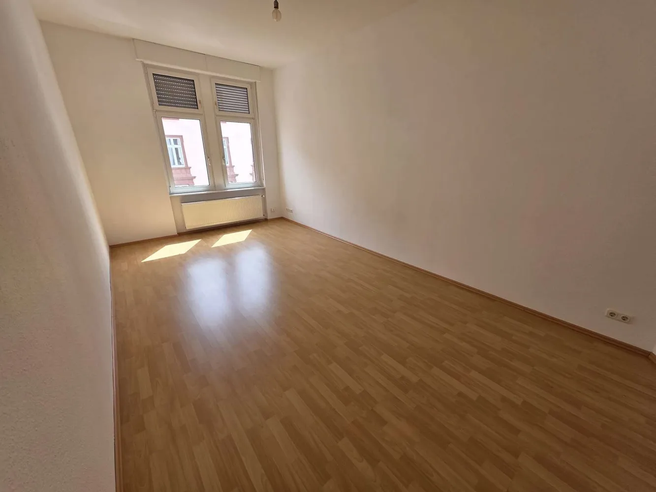 2 Zimmer Wohnung mit 63 m² in Frankfurt am Main – Bild 2