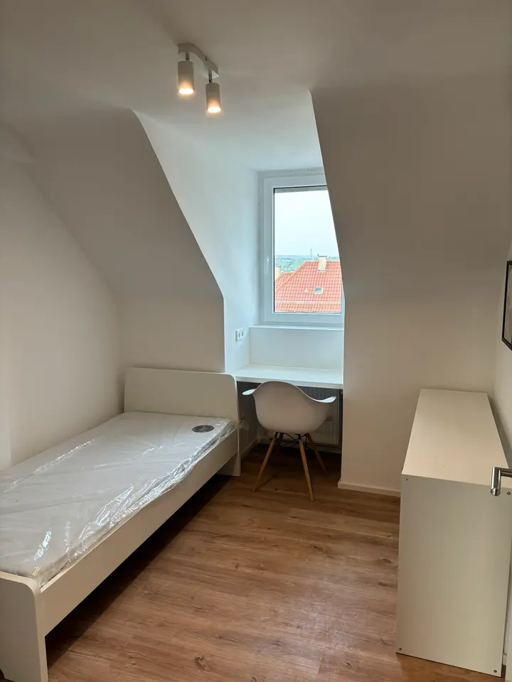 WG-Zimmer mit 85 m² in Stuttgart – Bild 1
