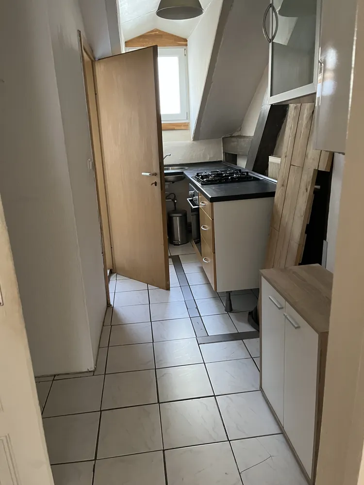 2 Zimmer Wohnung mit 33 m² in Wiesbaden – Bild 2