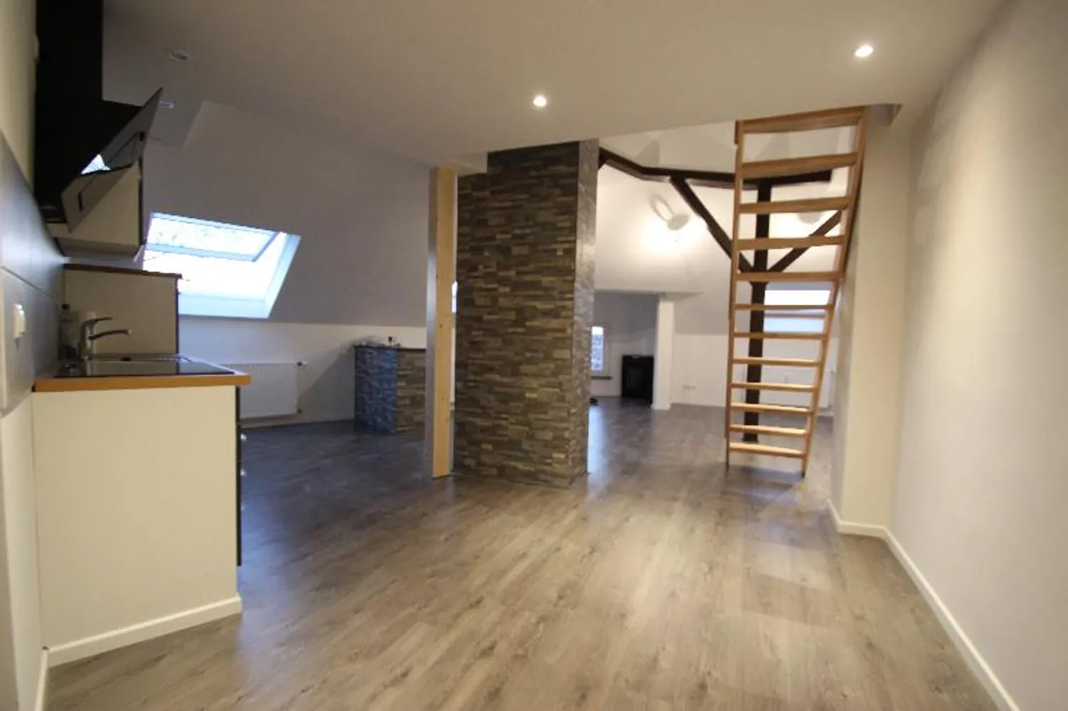 4 Zimmer Wohnung mit 112 m² in Bonn – Bild 3