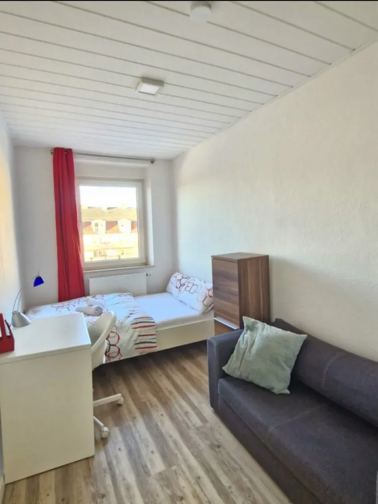 3 Zimmer Wohnung mit 8 m² in Nürnberg – Bild 3