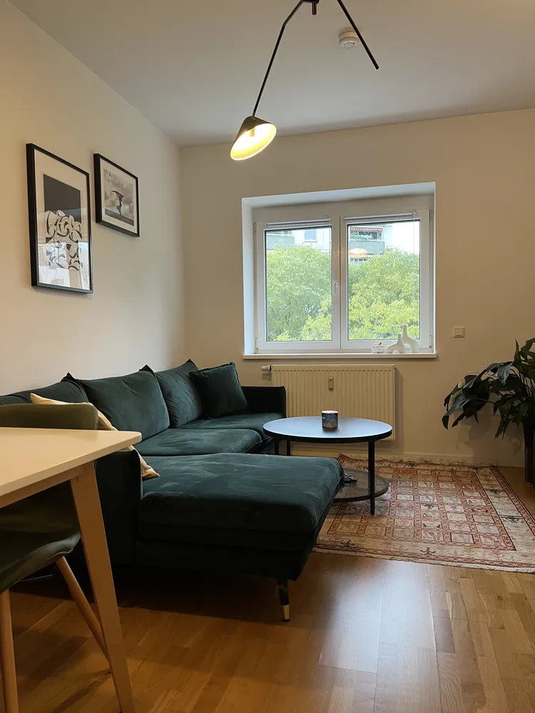 2 room apartment with 40 m² in Frankfurt am Main – Photo 1