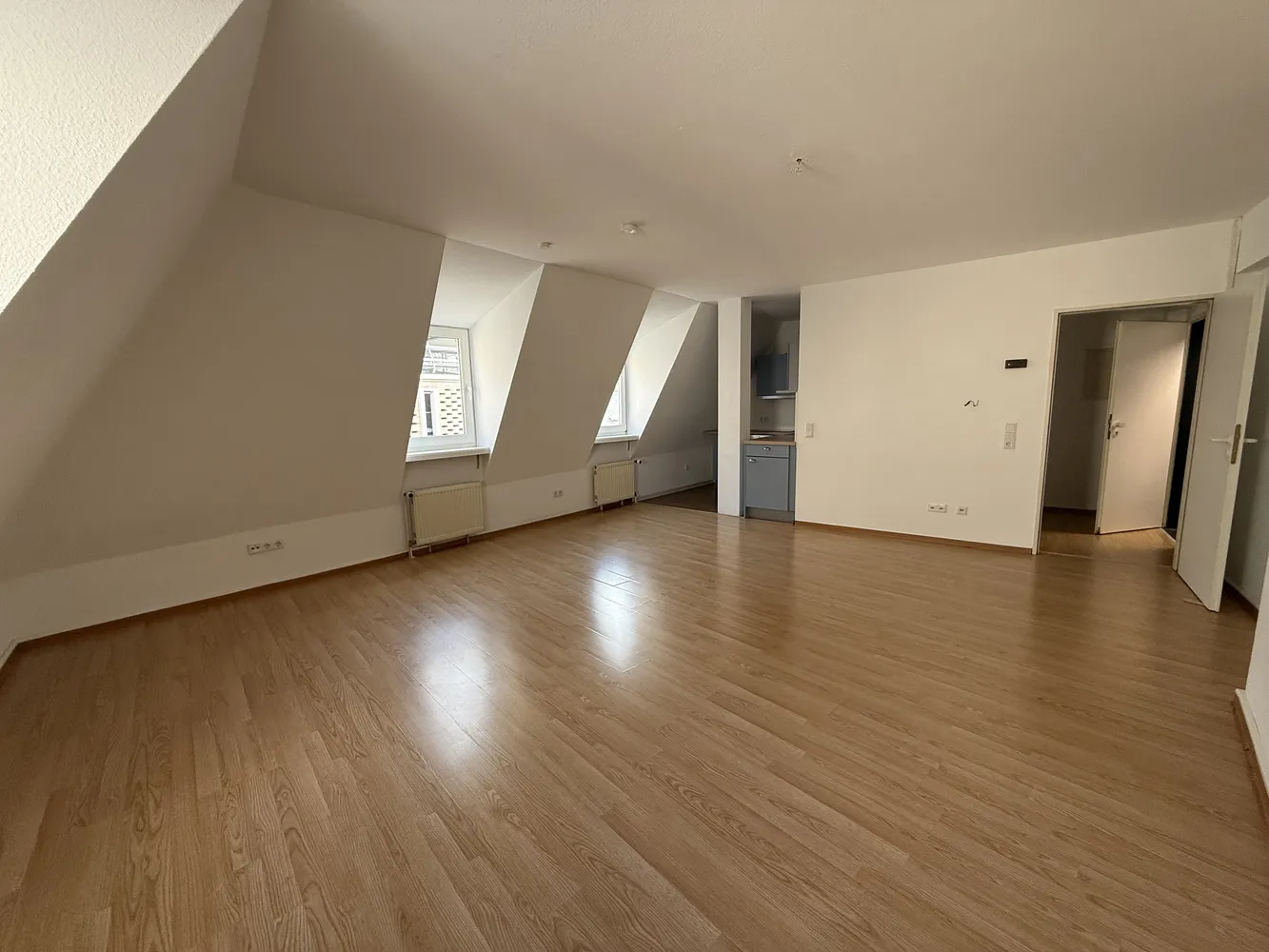 1 Zimmer Wohnung mit 34 m² in Wiesbaden – Bild 2