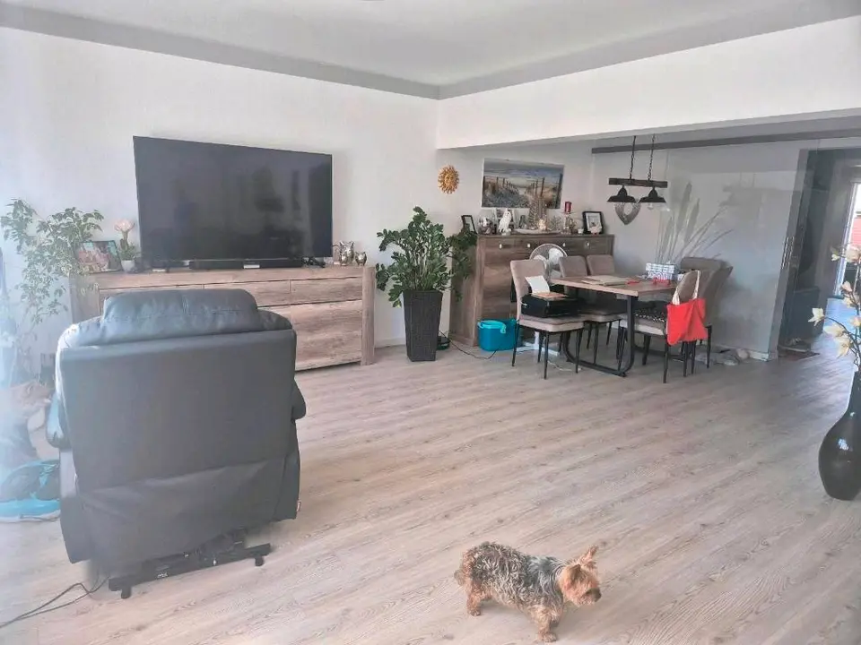 2 Zimmer Wohnung mit 87 m² in Oberhausen – Bild 2