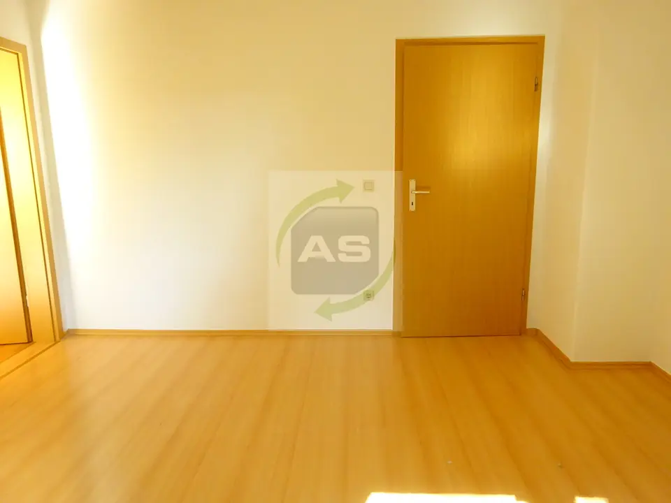 4 Zimmer Wohnung mit 74 m² in Werdau – Bild 5