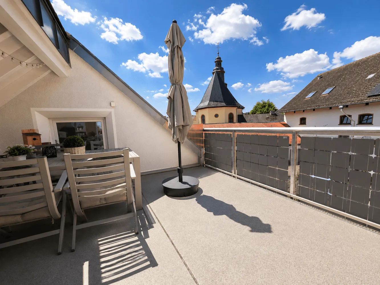 4 Zimmer Wohnung mit 111 m² in Frankfurt am Main – Bild 5