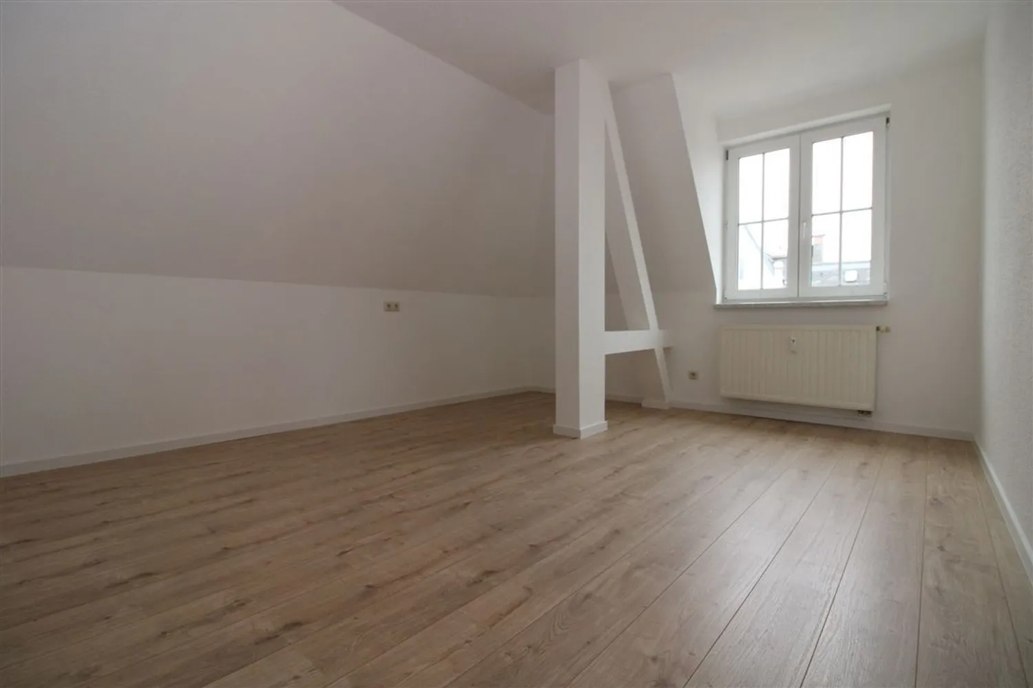 2 Zimmer Wohnung mit 55 m² in Plauen – Bild 3