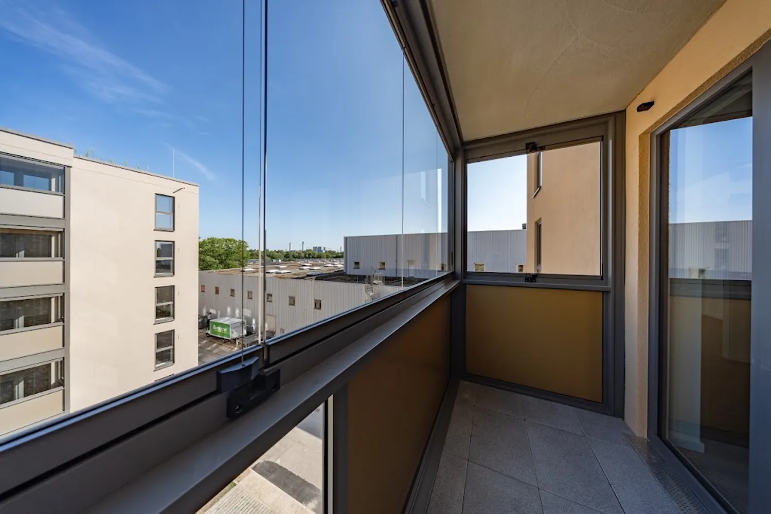 5 Zimmer Wohnung mit 100 m² in Berlin – Bild 3