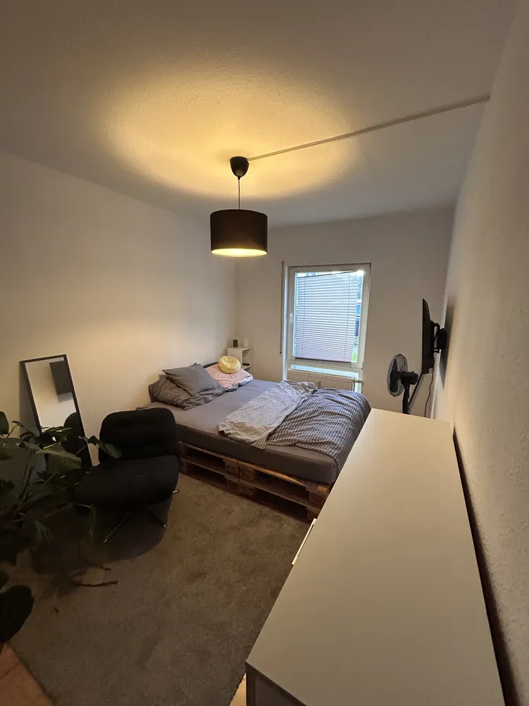 4 Zimmer Wohnung mit 96 m² in Dresden – Bild 1