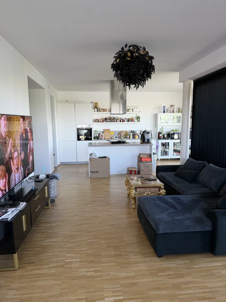 4 Zimmer Wohnung mit 132 m² in Hamburg – Bild 2