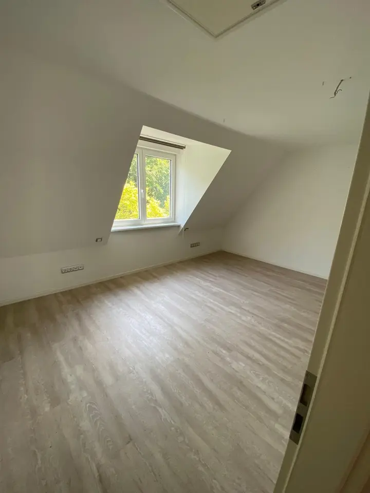 3 Zimmer Haus mit 97 m² in Lübeck – Bild 2