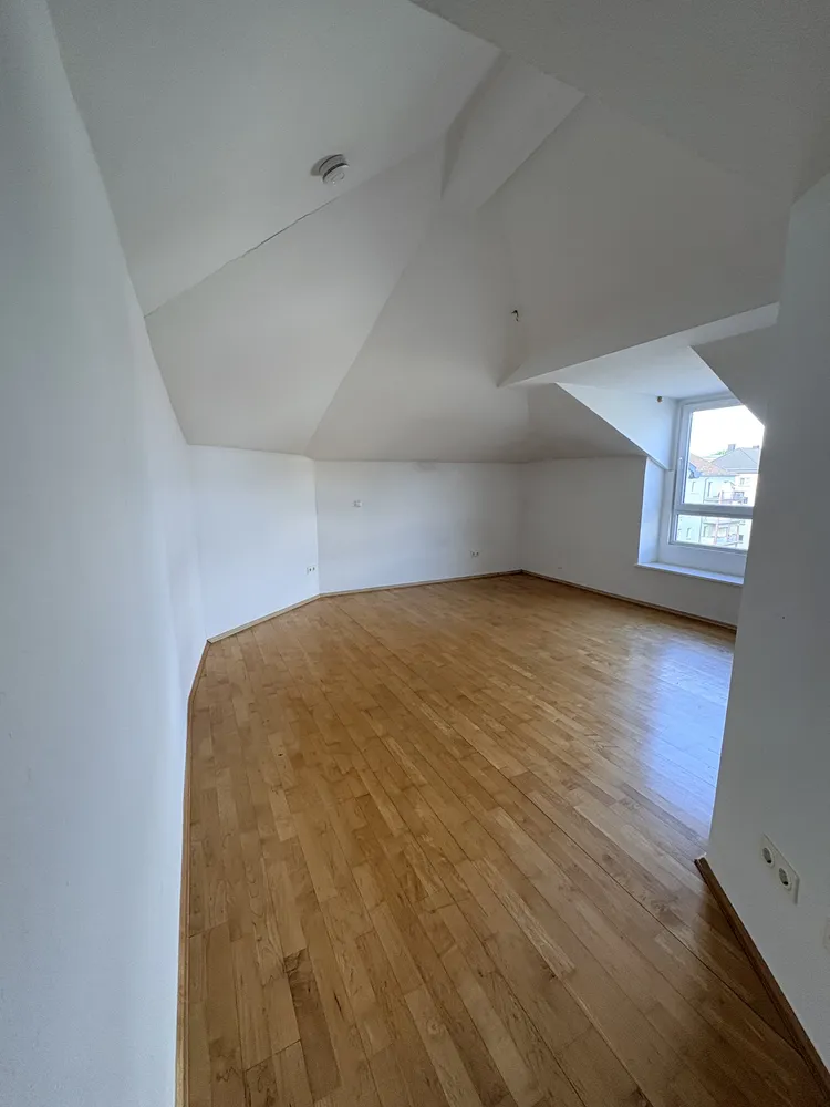 4 Zimmer Wohnung mit 93 m² in Frankfurt am Main – Bild 11
