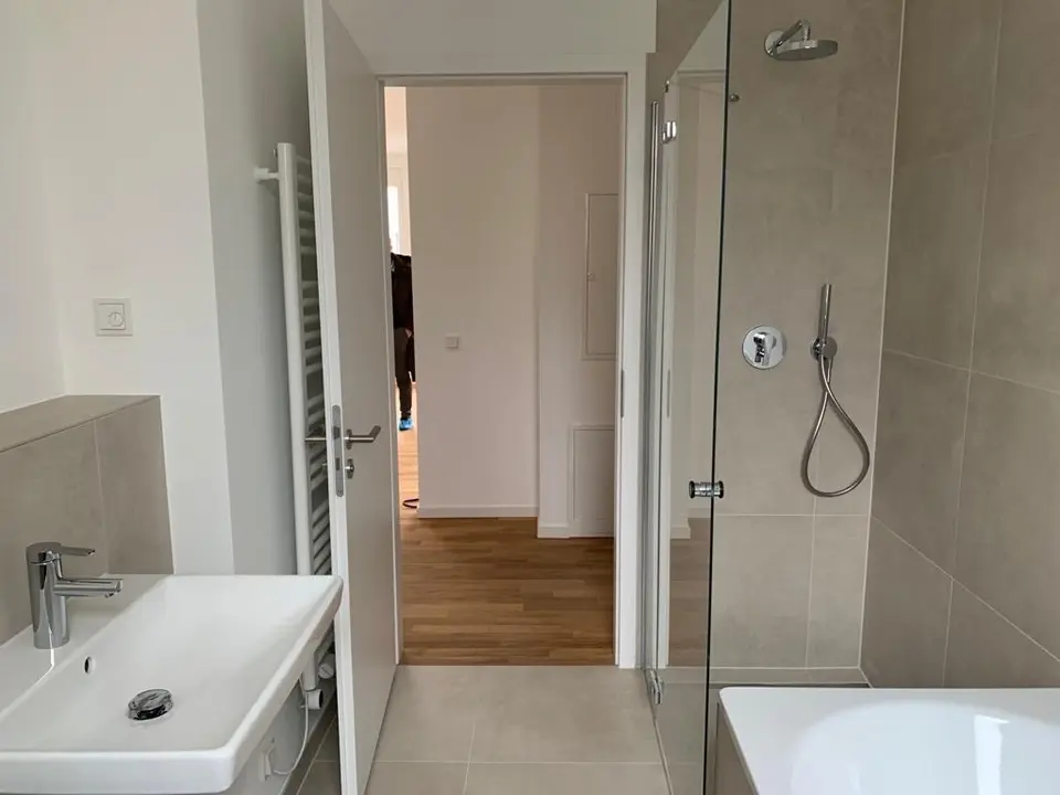 2 Zimmer Wohnung mit 65 m² in Berlin – Bild 5