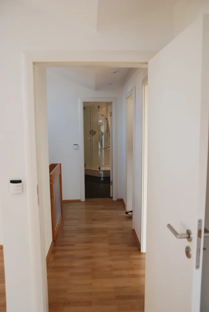 9 Zimmer Wohnung mit 270 m² in Oberursel (Taunus) – Bild 11