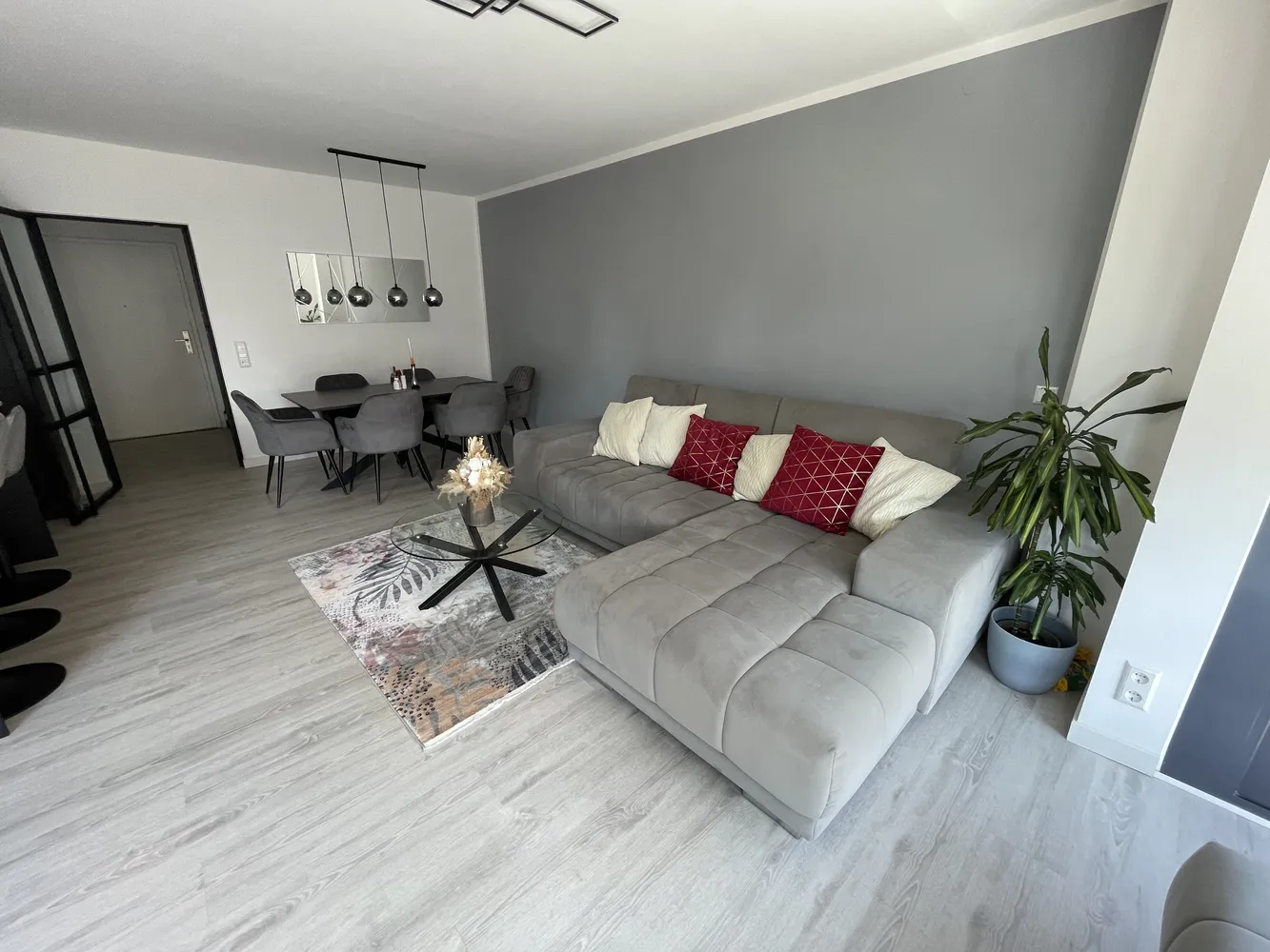 3 Zimmer Wohnung mit 101 m² in Hannover – Bild 2