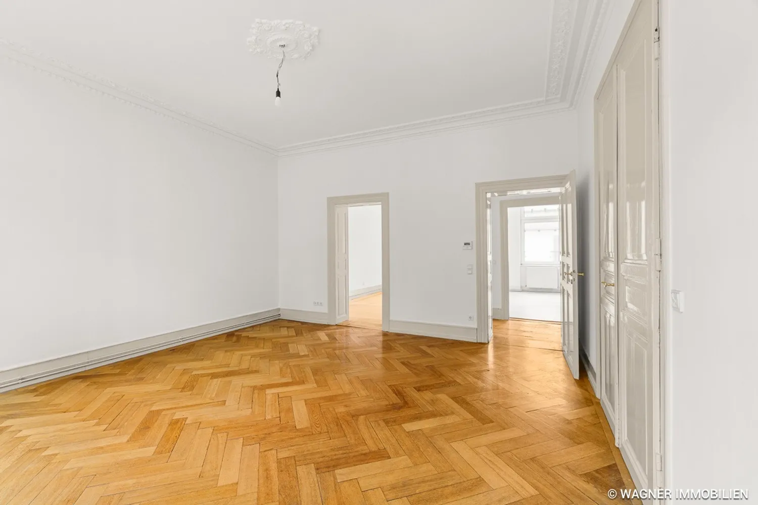5 Zimmer Wohnung mit 140 m² in Wiesbaden – Bild 7