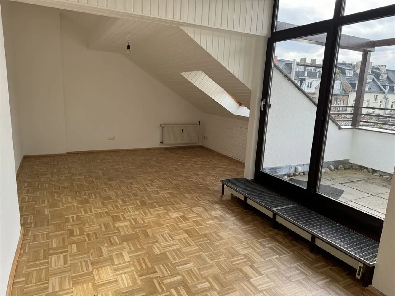 3 Zimmer Wohnung mit 82 m² in Wiesbaden – Bild 1