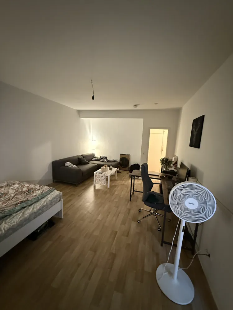 1 room apartment with 38 m² in Düsseldorf – Photo 3