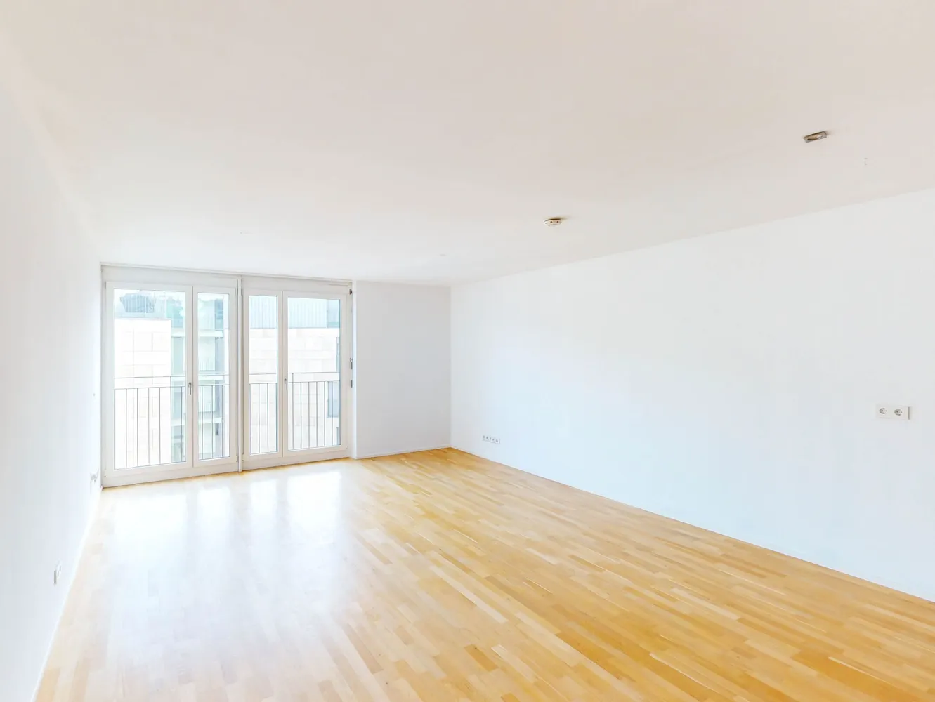 2 Zimmer Wohnung mit 83 m² in Stuttgart – Bild 3