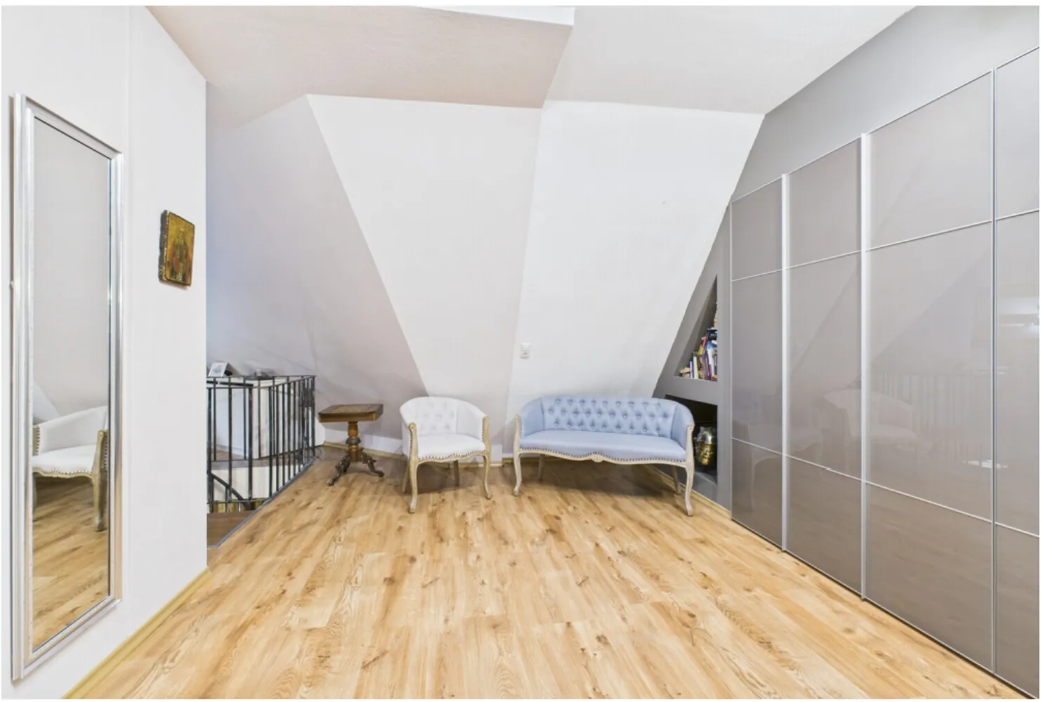 4 Zimmer Wohnung mit 120 m² in Augsburg – Bild 3