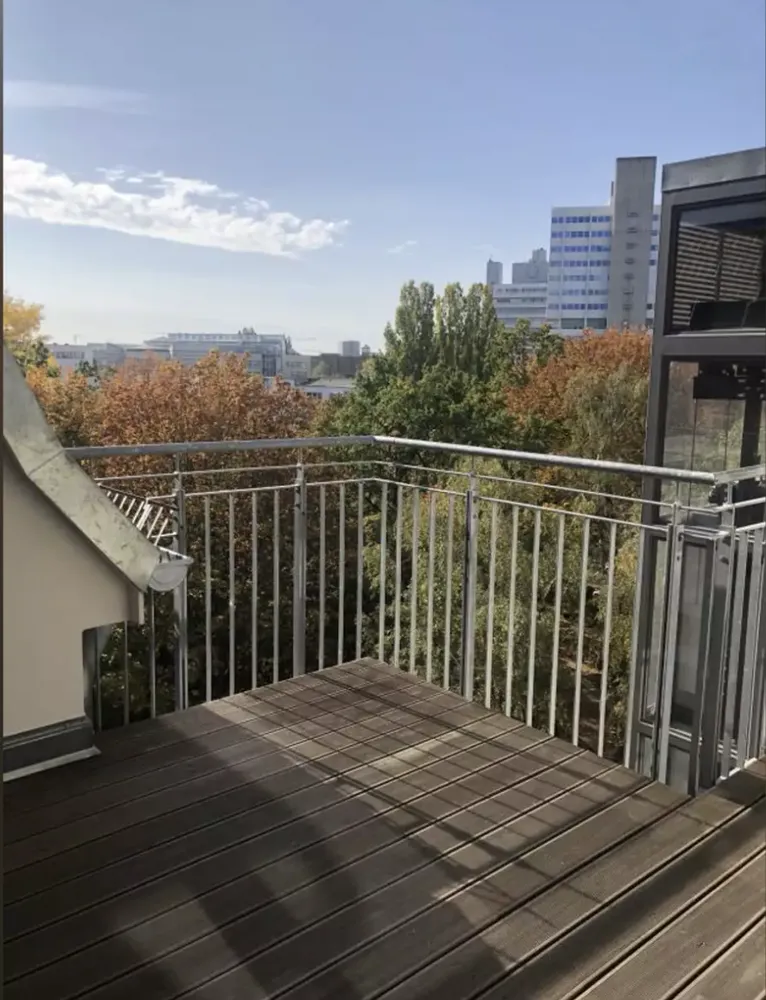 5 Zimmer Wohnung mit 156 m² in Berlin – Bild 1