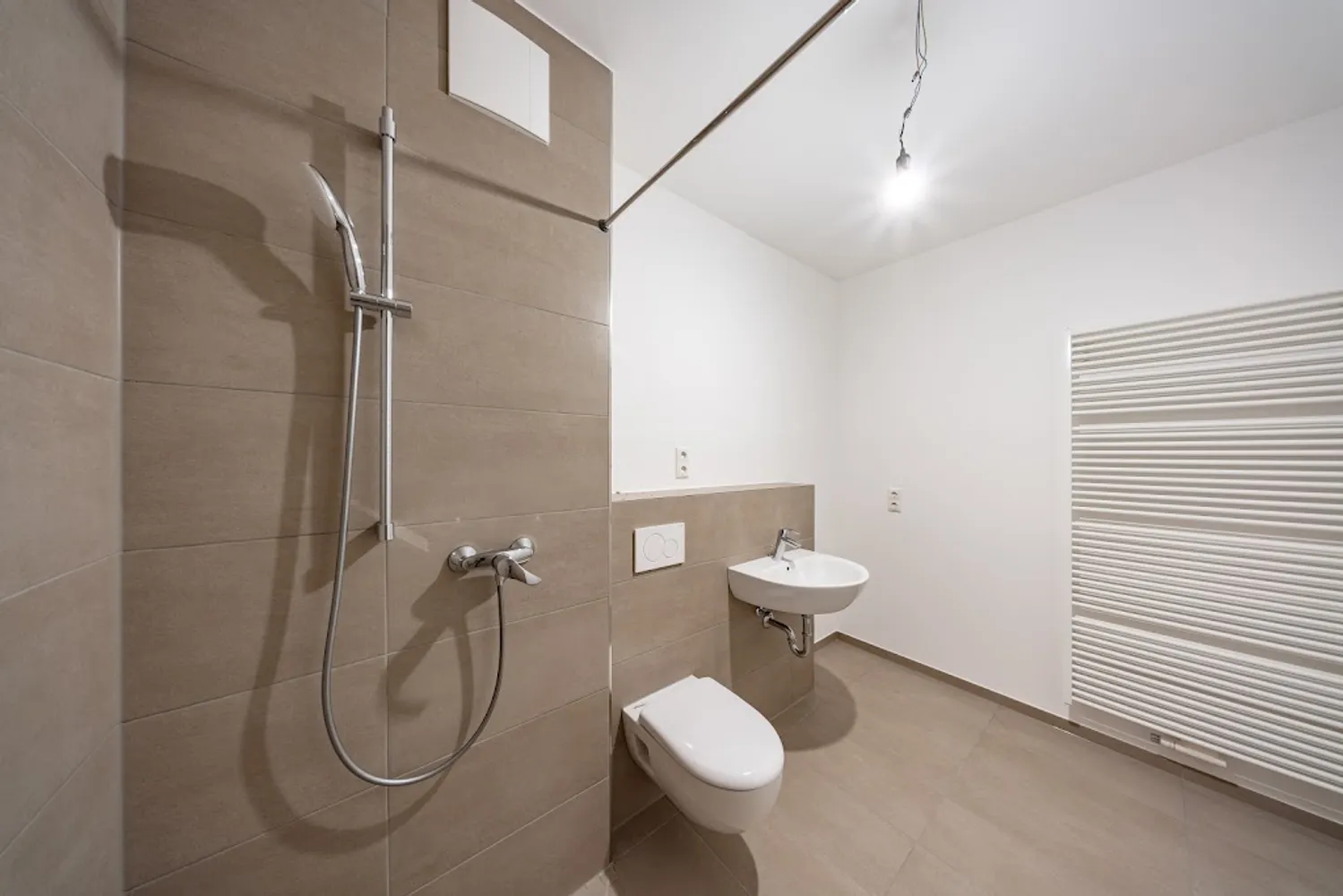 5 Zimmer Wohnung mit 99 m² in Berlin – Bild 8