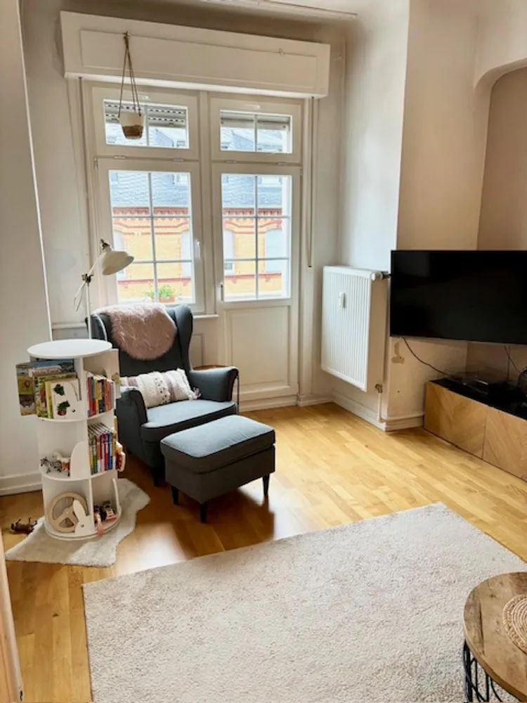 4 Zimmer Wohnung mit 115 m² in Wiesbaden – Bild 2