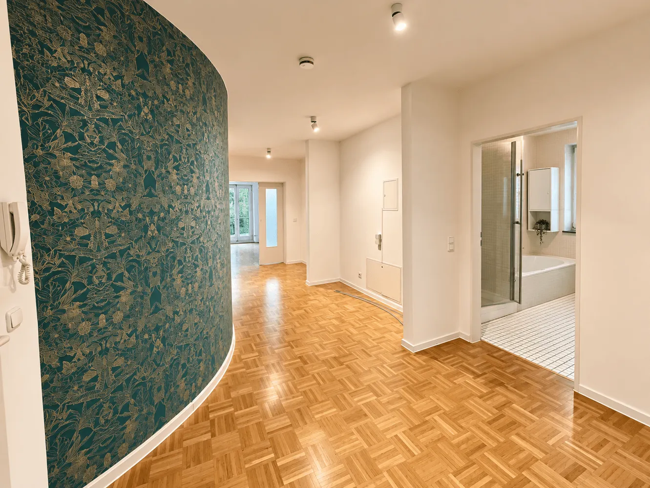 3 room apartment with 90 m² in Munich – Photo 3