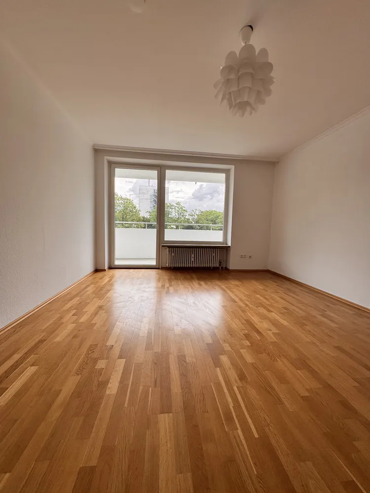 2 Zimmer Wohnung mit 73 m² in München – Bild 1