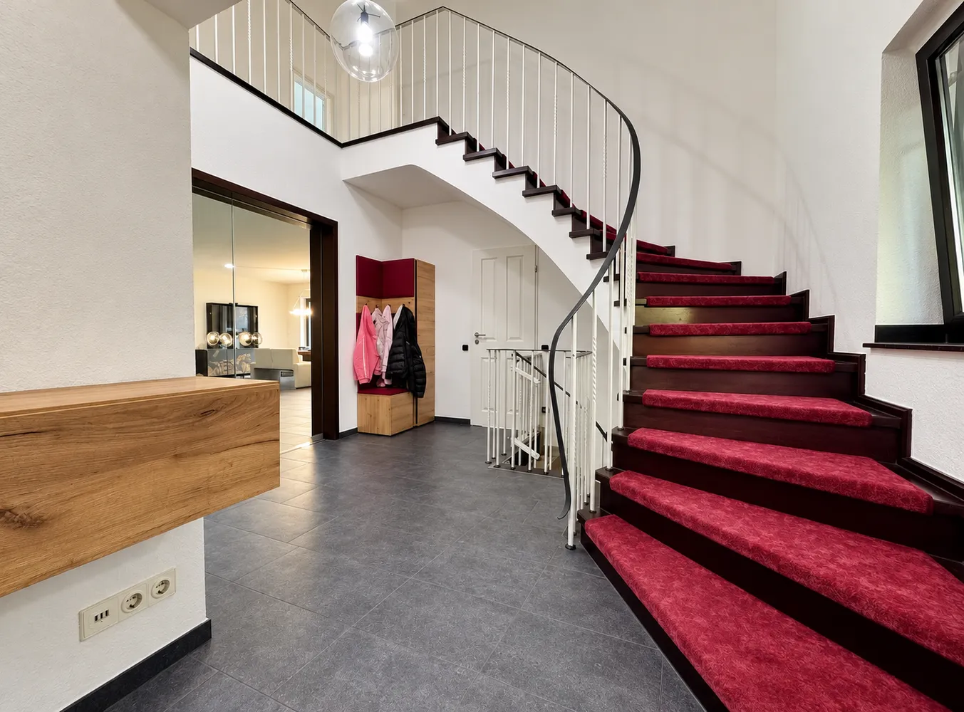 4 Zimmer Haus mit 305 m² in Ratingen – Bild 4