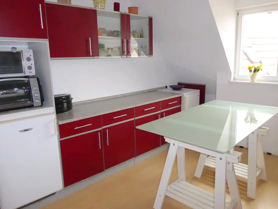 WG-Zimmer mit 240 m² in Esslingen am Neckar – Bild 2