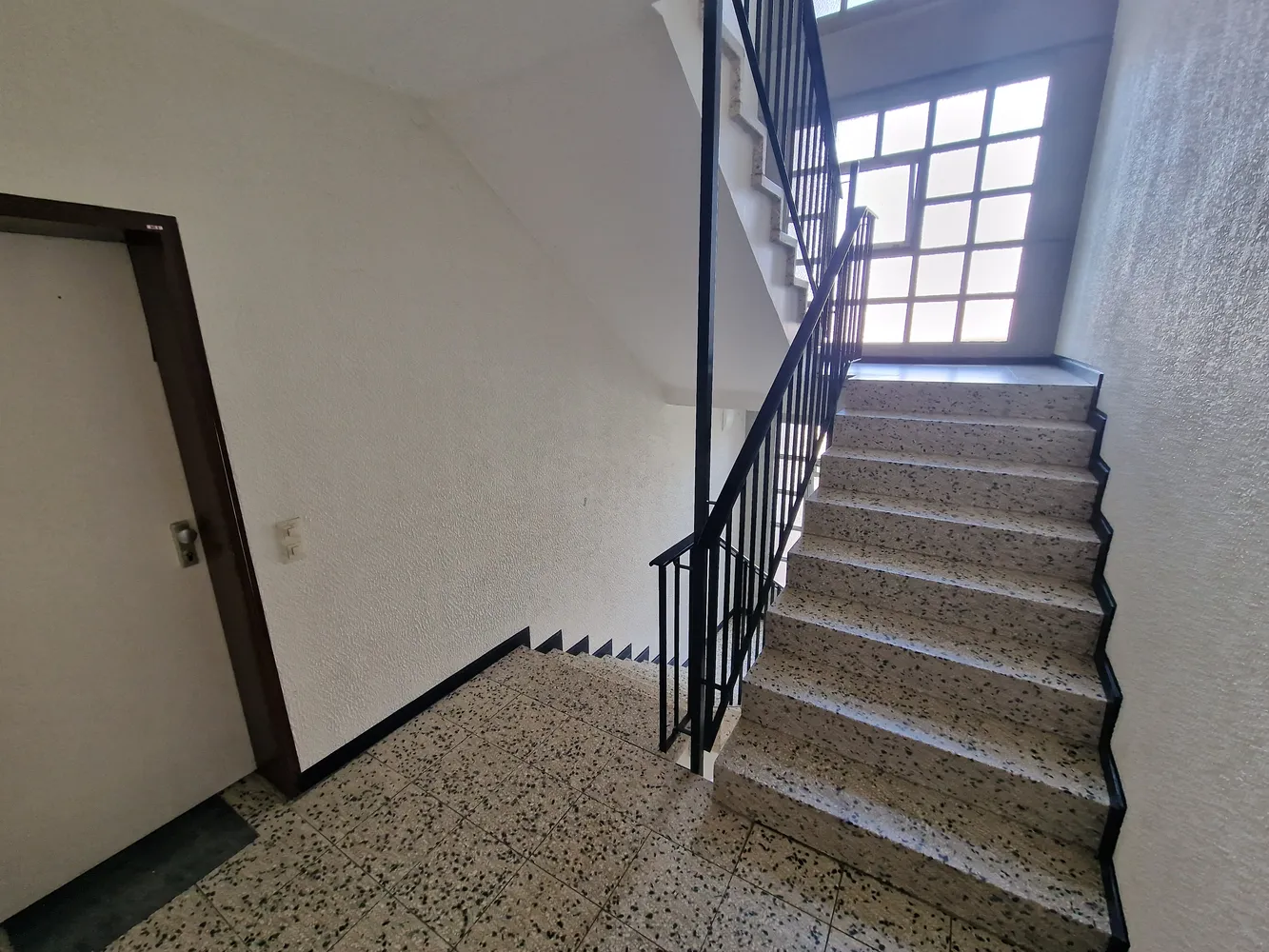 1 Zimmer Wohnung mit 40 m² in Düsseldorf – Bild 4