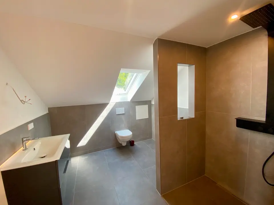 6 Zimmer Haus mit 190 m² in Würzburg – Bild 9