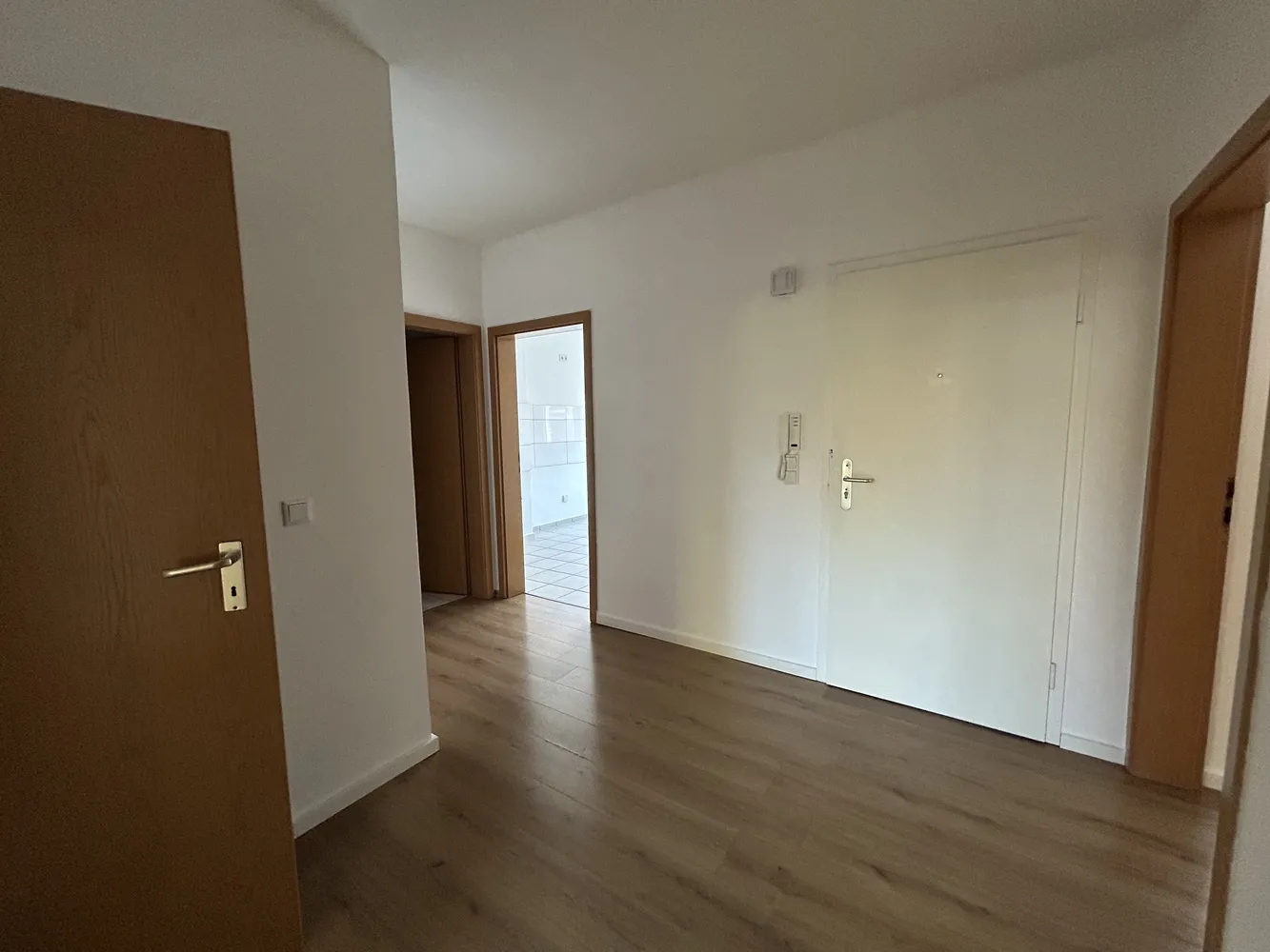 3 Zimmer Wohnung mit 75 m² in Essen – Bild 2