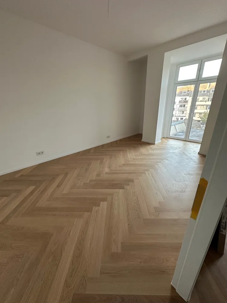 2 Zimmer Wohnung mit 80 m² in Düsseldorf – Bild 1