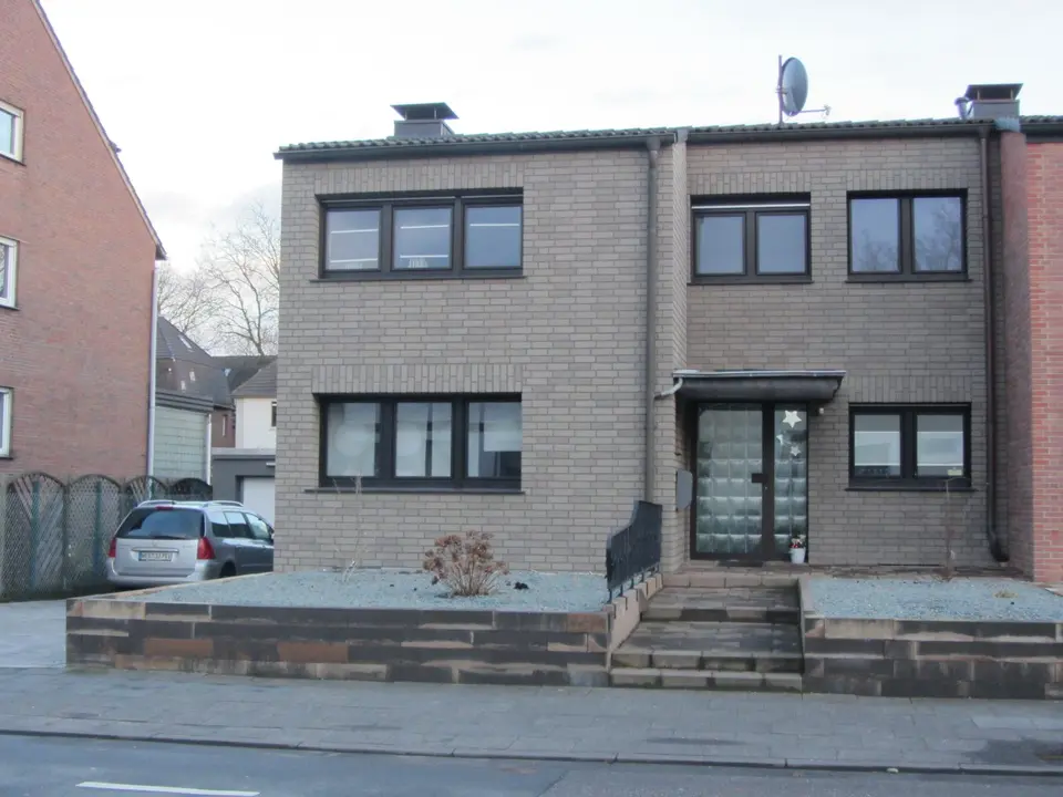 5 Zimmer Haus mit 130 m² in Dinslaken – Bild 2