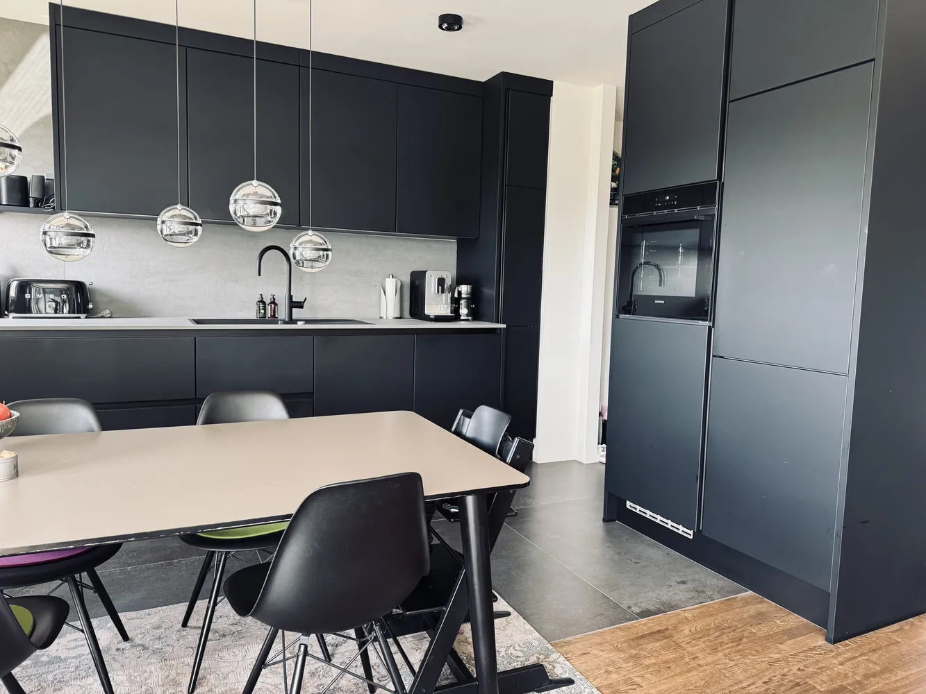 4 Zimmer Wohnung mit 115 m² in München – Bild 3