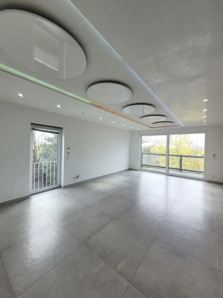 5 room house with 200 m² in Wiesbaden – Photo 2