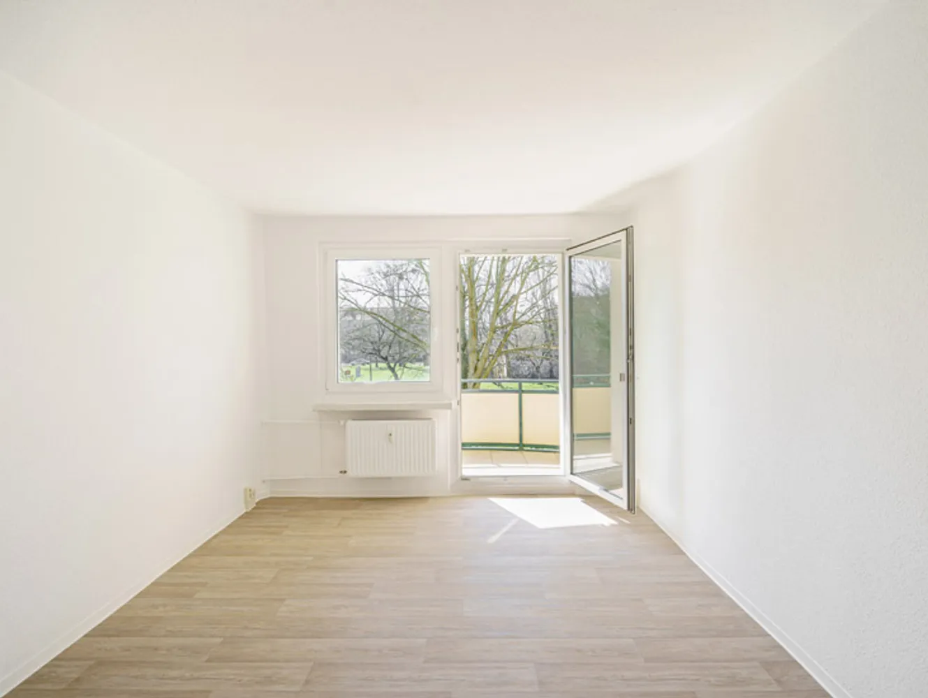 4 Zimmer Wohnung mit 74 m² in Magdeburg – Bild 1