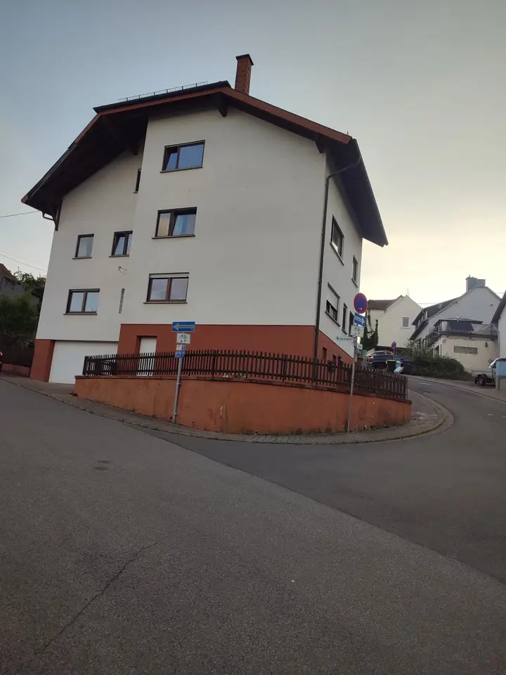 4 Zimmer Wohnung mit 180 m² in Saarbrücken – Bild 3