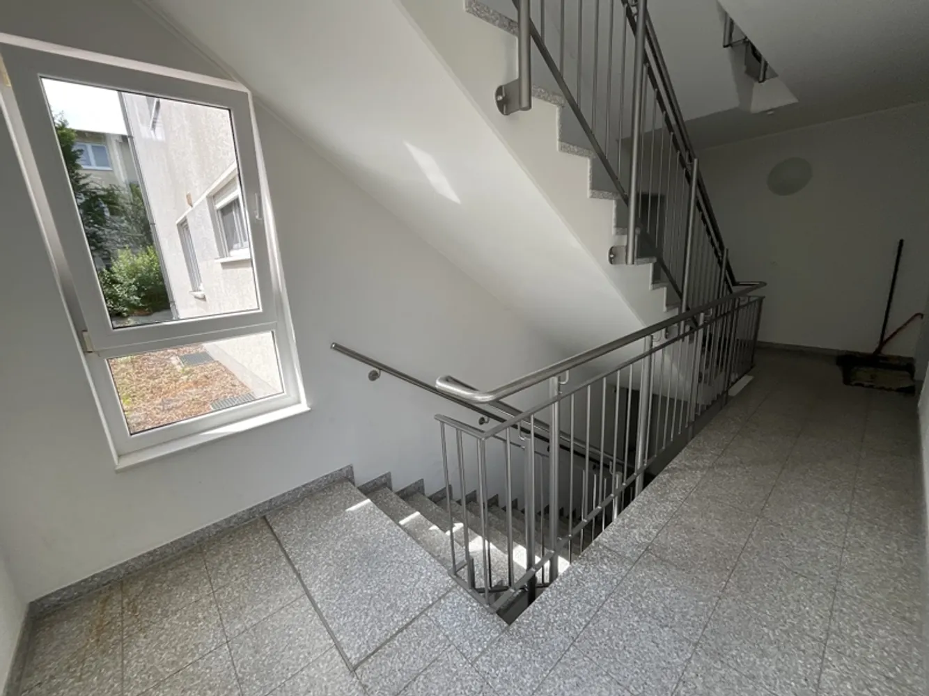 3 Zimmer Wohnung mit 82 m² in Braunschweig – Bild 2