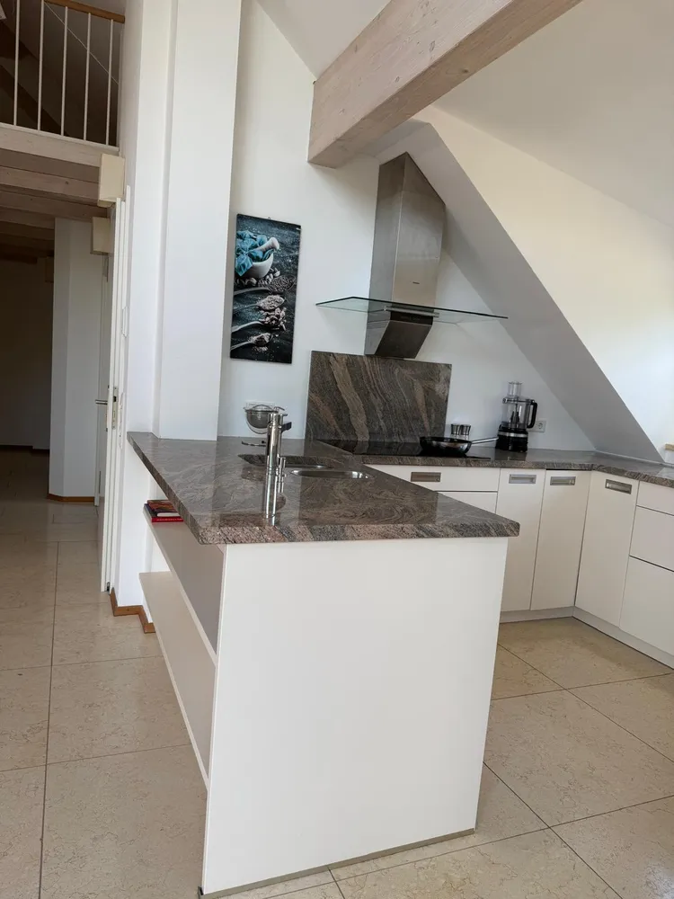 3 Zimmer Wohnung mit 87 m² in München – Bild 2