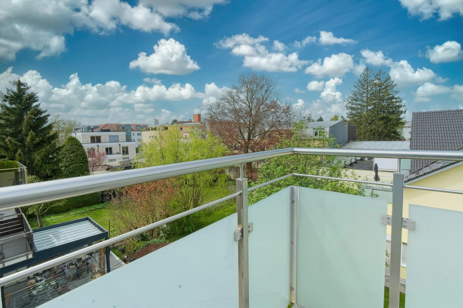 4 Zimmer Wohnung mit 147 m² in München – Bild 9