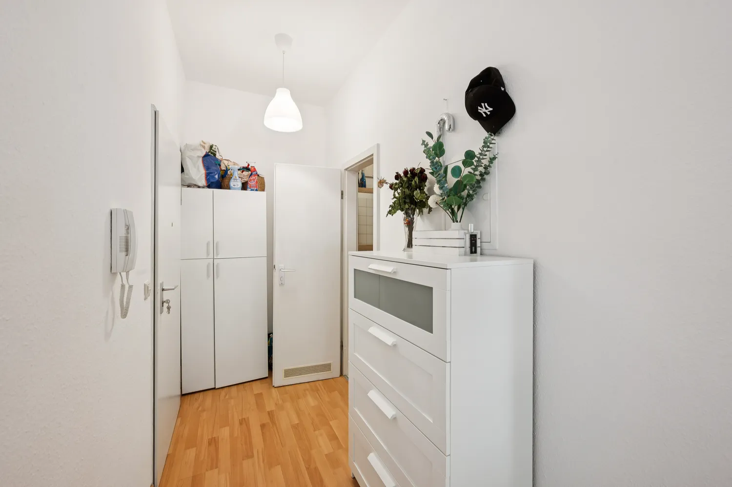 2 Zimmer Wohnung mit 42 m² in Karlsruhe – Bild 12