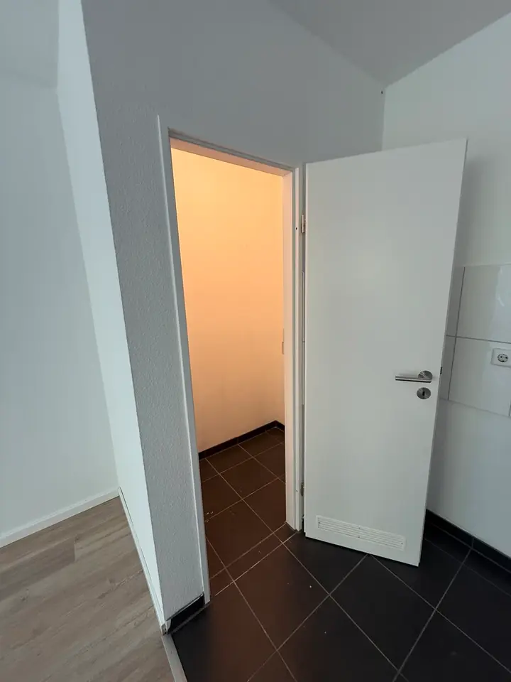 2 Zimmer Wohnung mit 43 m² in Neuss – Bild 8