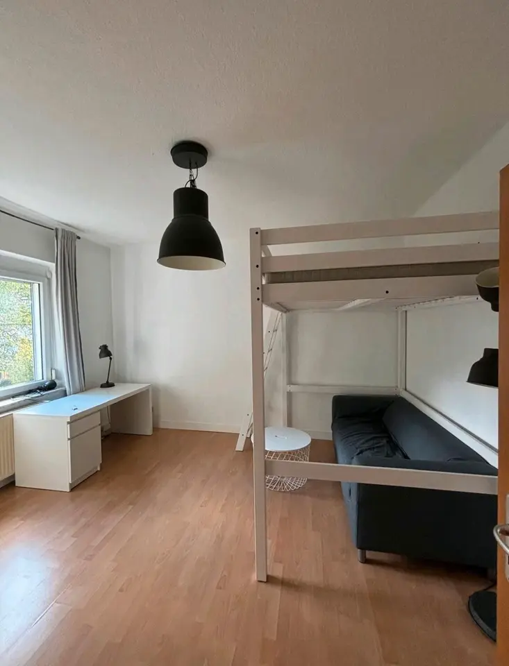 WG-Zimmer mit 15 m² in Saarbrücken – Bild 1