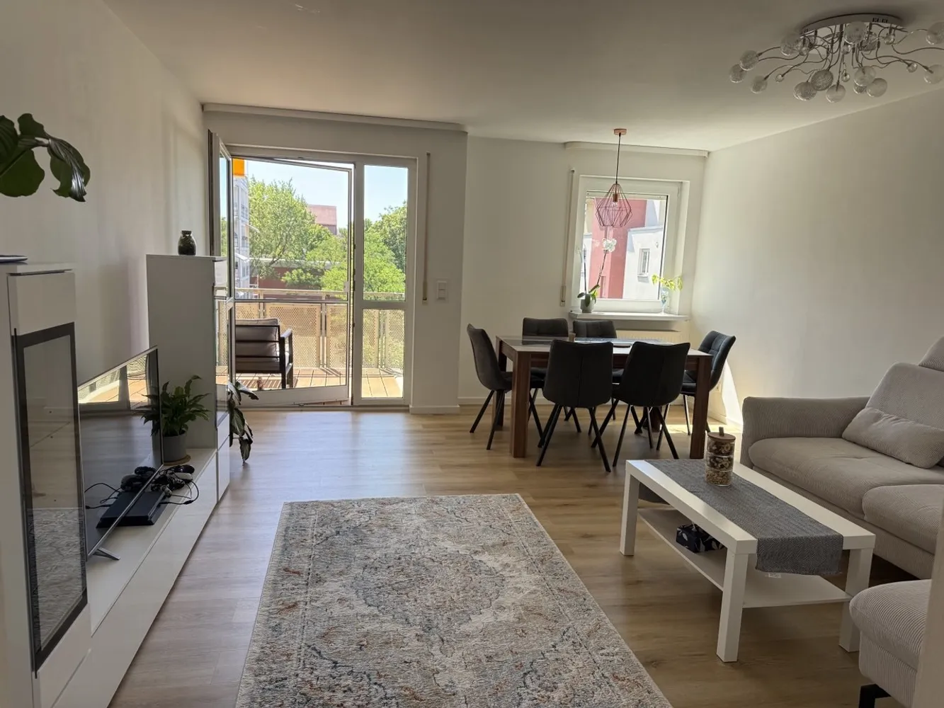 3 Zimmer Wohnung mit 77 m² in Nürnberg – Bild 2