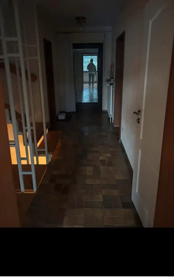 7 Zimmer Wohnung mit 235 m² in Wuppertal – Bild 6