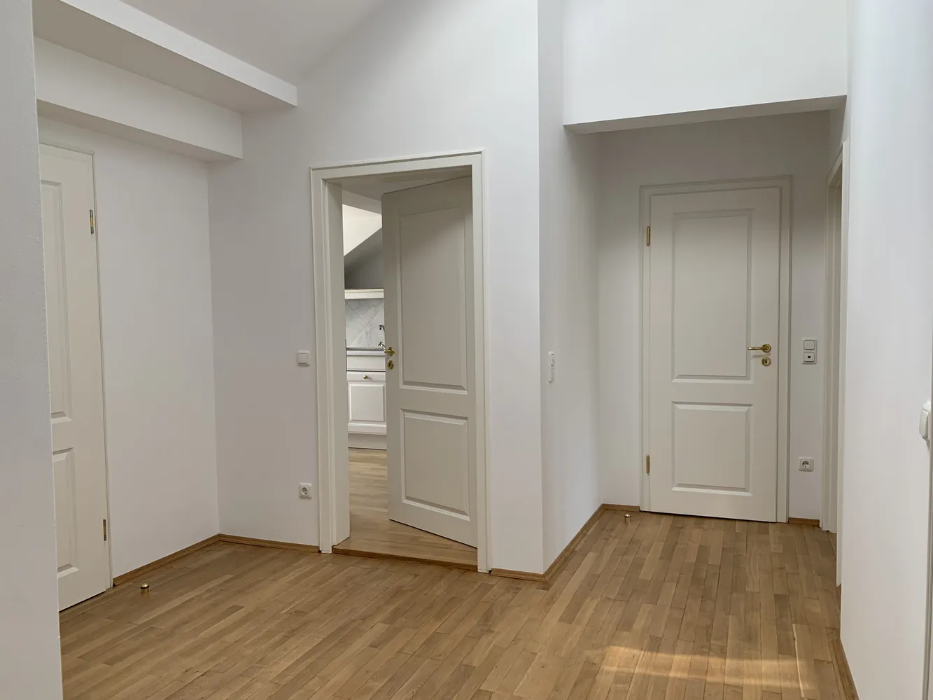4 Zimmer Wohnung mit 110 m² in München – Bild 6