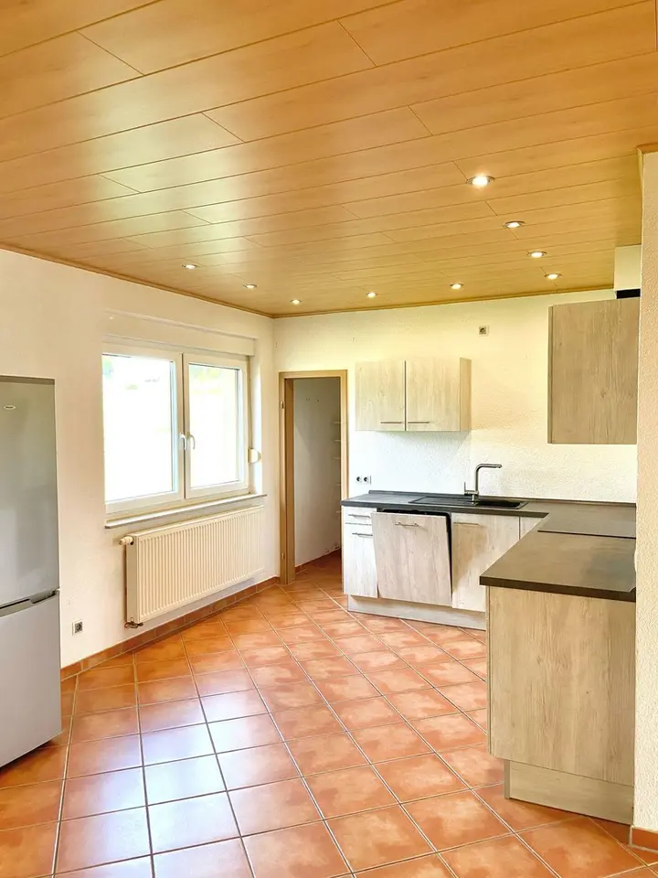 5 Zimmer Wohnung mit 120 m² in Hof – Bild 2